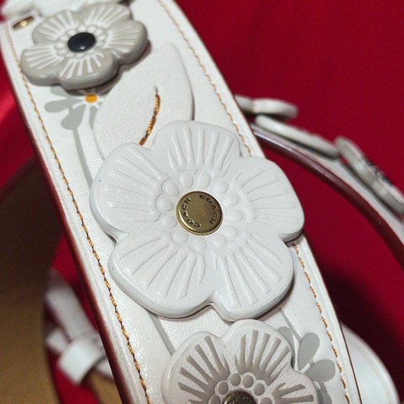 Coach Tea Rose Strap! - Picture 2 of 10
